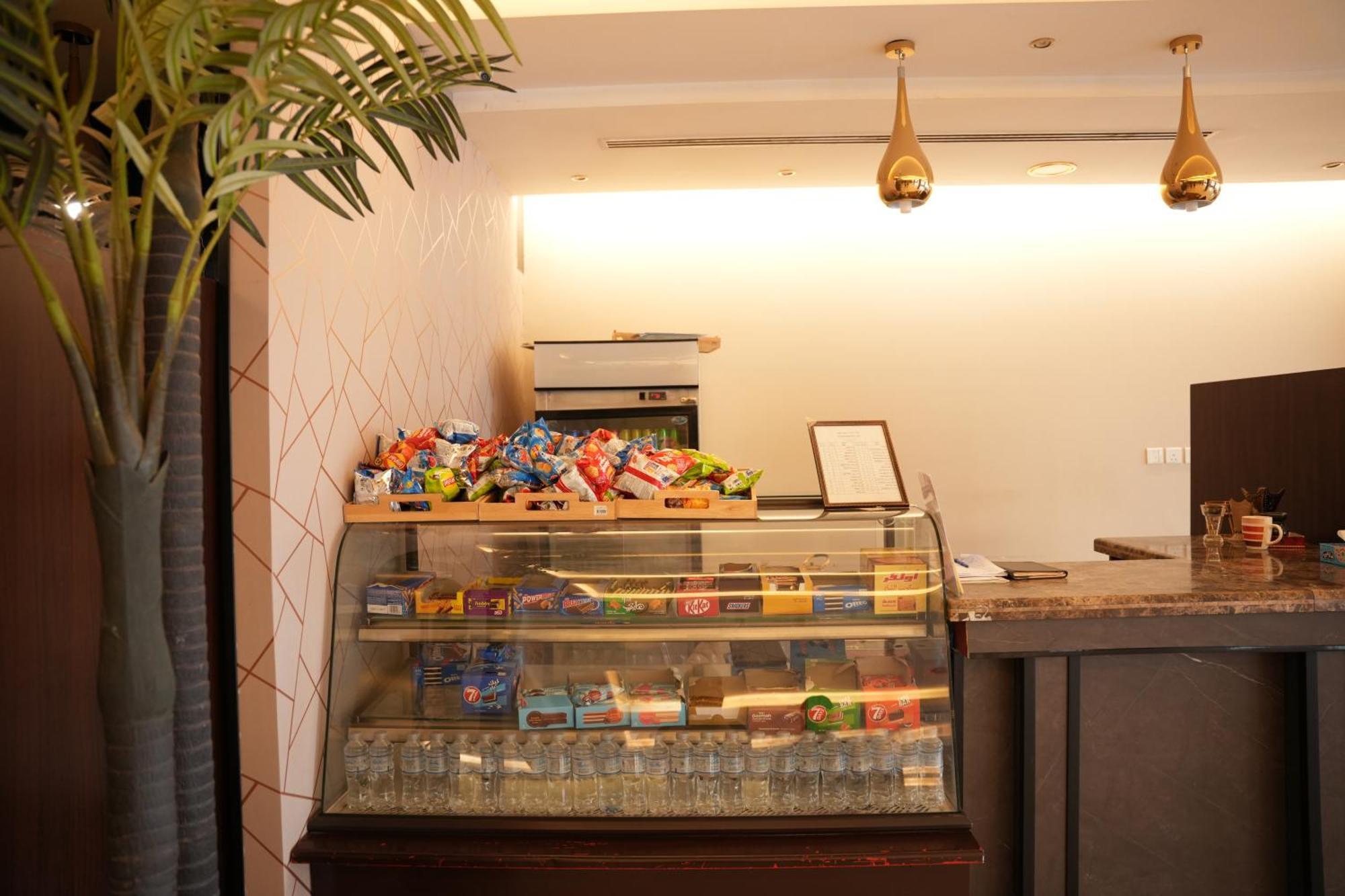 ריאד Al Joon Hotel מראה חיצוני תמונה